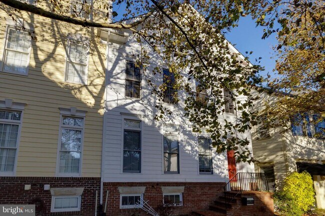 Foto del edificio - 303 Inspiration Ln