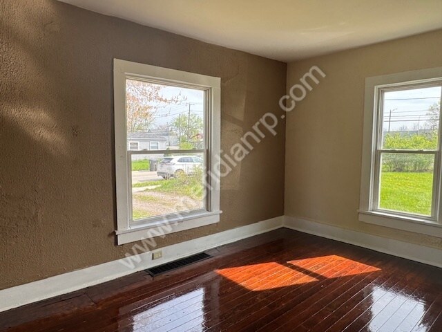 Building Photo - 2922 Manford St