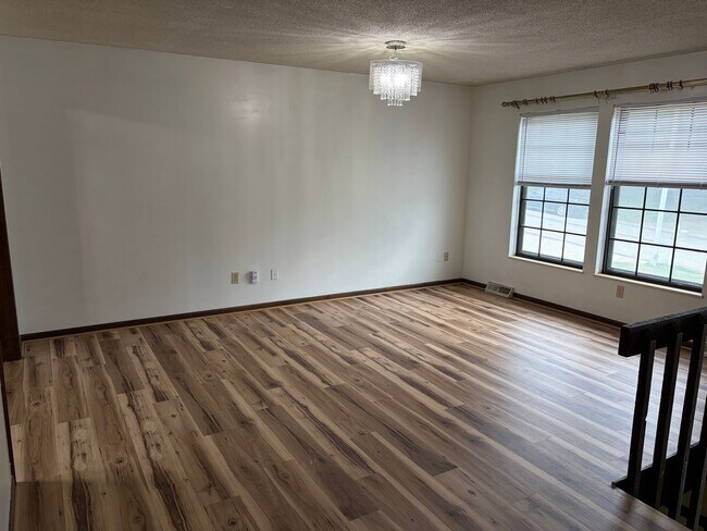 Foto del edificio - 8923 N Walnut St