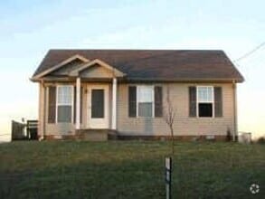 Building Photo - 313 Cranklen Cir