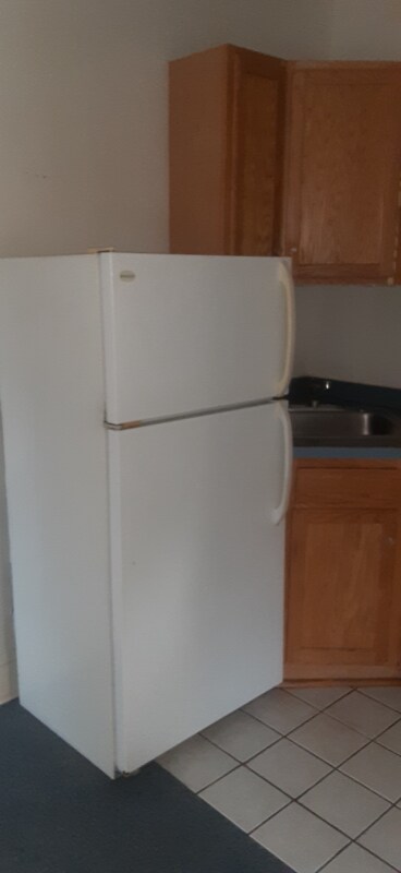 Foto del edificio - 630 S 48th St