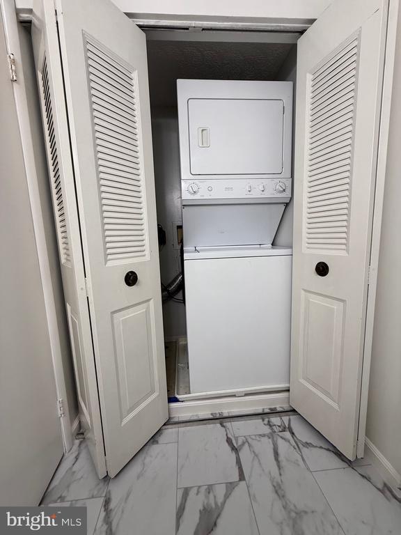 Foto del edificio - 19445 Breezedale Ln