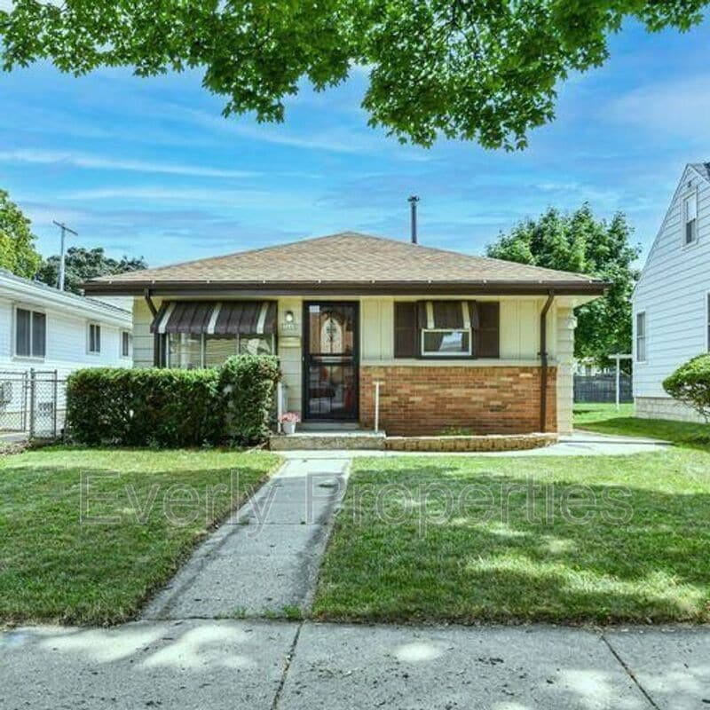 5668 N 79th St, Milwaukee, WI 53218 House Rental in Milwaukee, WI