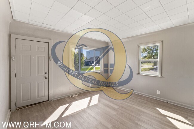 Foto del edificio - Available Now!!!