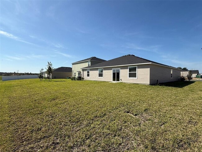 Building Photo - 4220 SW 82nd Ln