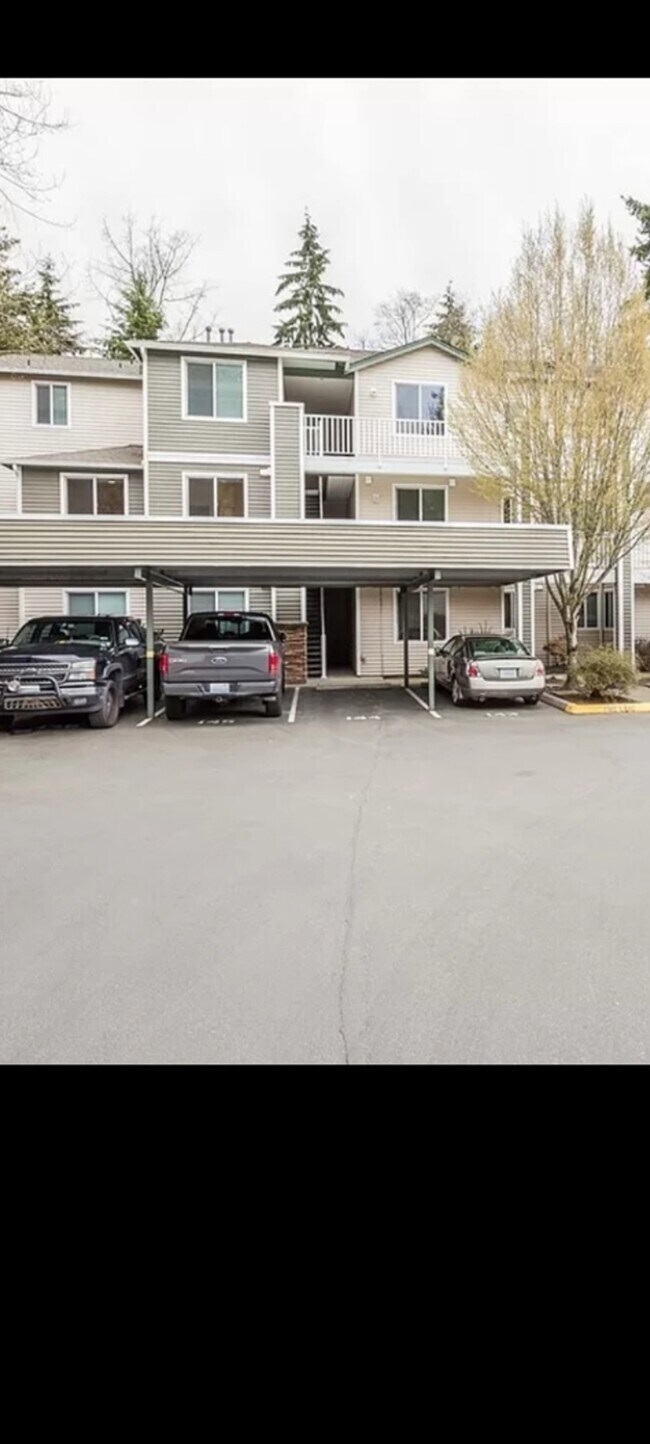 Building Photo - 12530 Admiralty Way