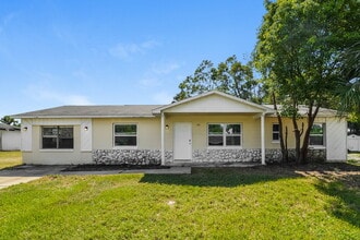 Building Photo - 206 Yale Dr