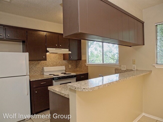 Building Photo - 509 Cedar Dr
