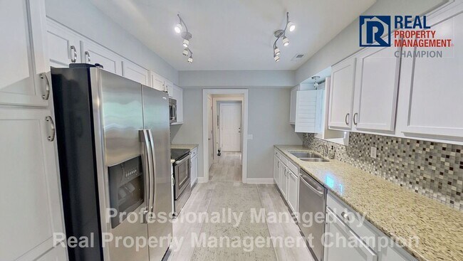 Foto del edificio - 3 BD/2.5 BA Home in MacCumber Terrace Neighborhood Minutes from Wrightsville Beach