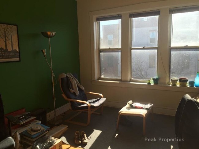 Building Photo - 1234 N Wolcott Ave