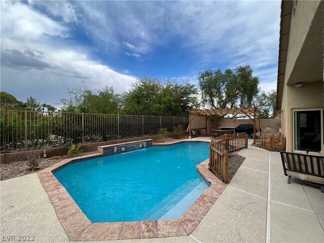 Foto del edificio - 7630 Stetson Bluff Ave