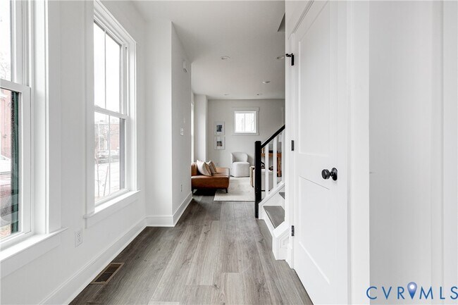Foto del edificio - 1823 W Cary St