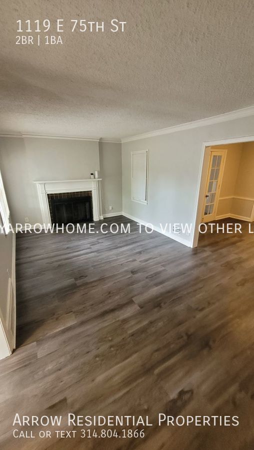 Building Photo - 1119 E 75th St. | 2Bdrm 1 Bath $1100