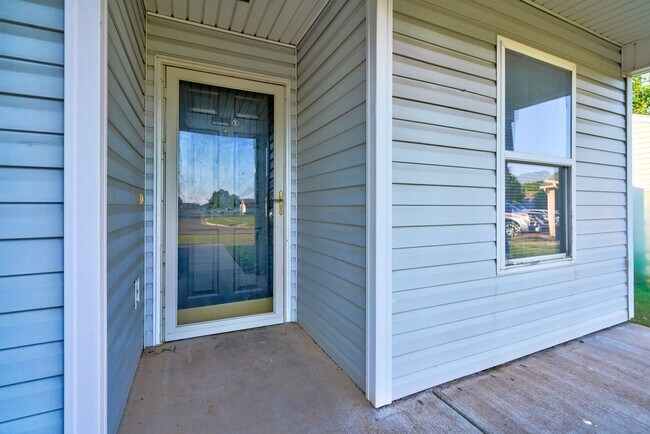 Foto del edificio - 10448 Bradford Way