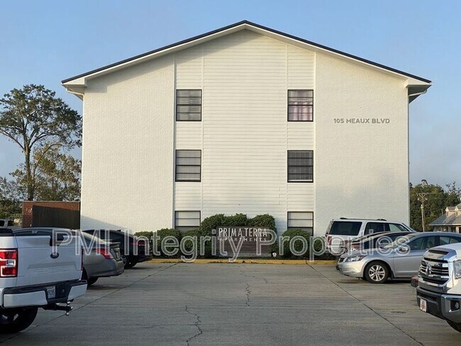 Building Photo - 105 Meaux Blvd