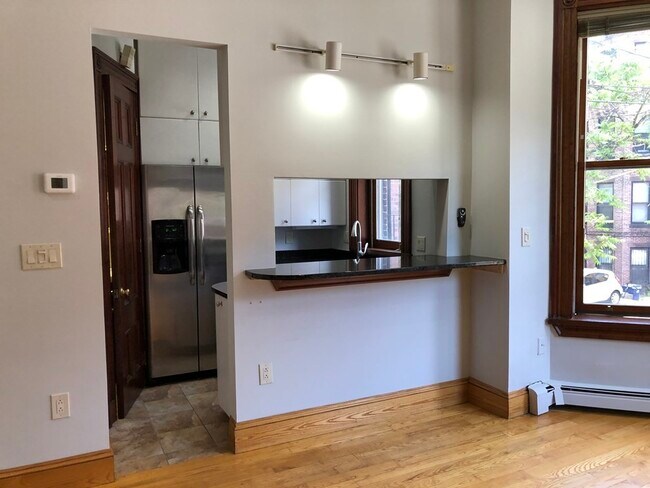 Foto del edificio - 389 Marlborough St