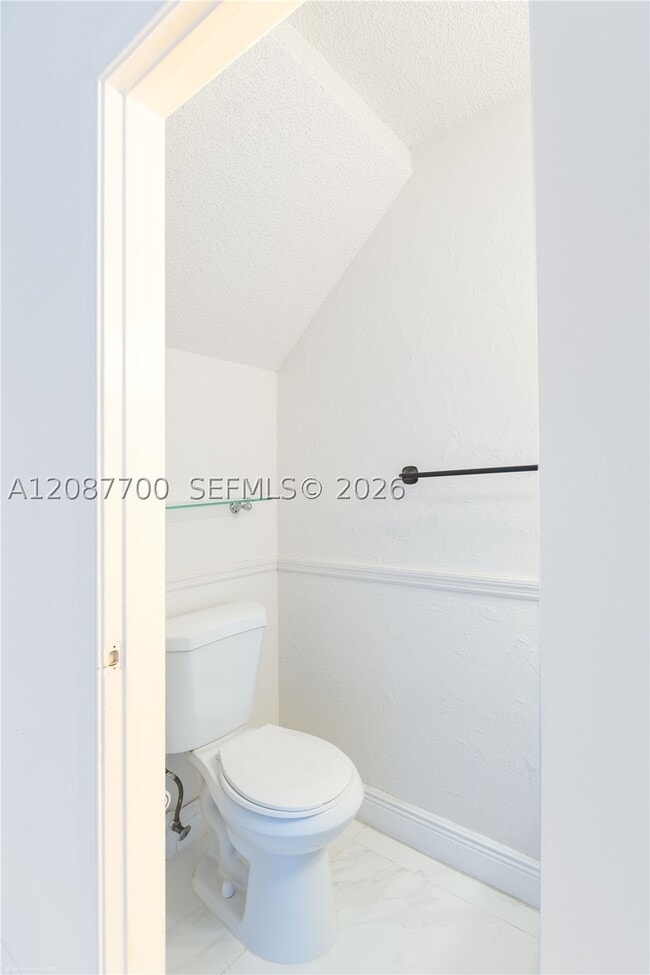 Foto del edificio - 16793 Hemingway Dr