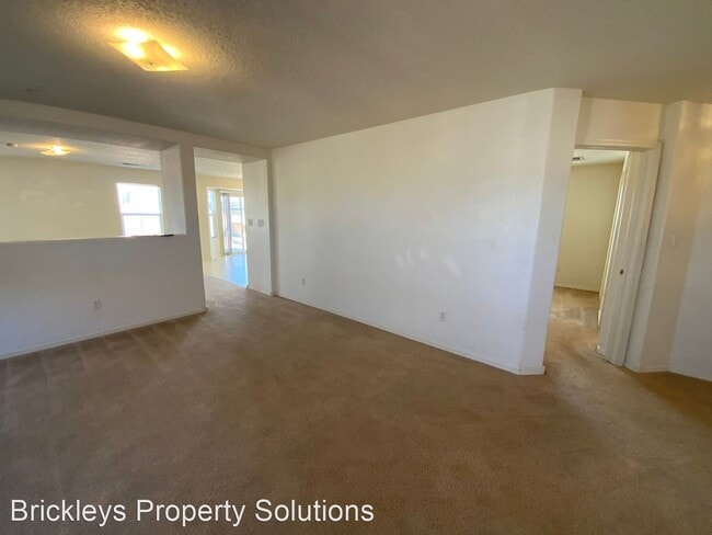 Building Photo - 3 br, 2 bath House - 8943 Dakota Ridge Rd. SW
