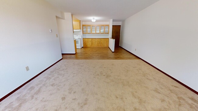 Building Photo - 3050 Old Hwy 8