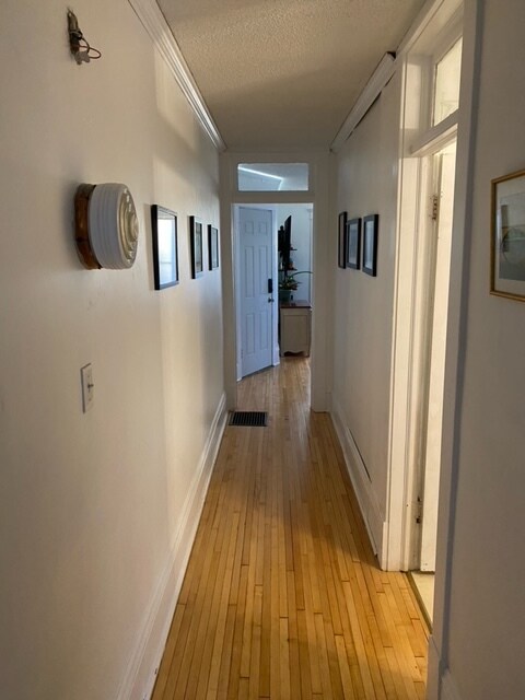 Foto del edificio - 2621 Colfax Ave S