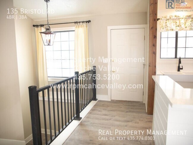 Foto del edificio - 135 Bristol Rd