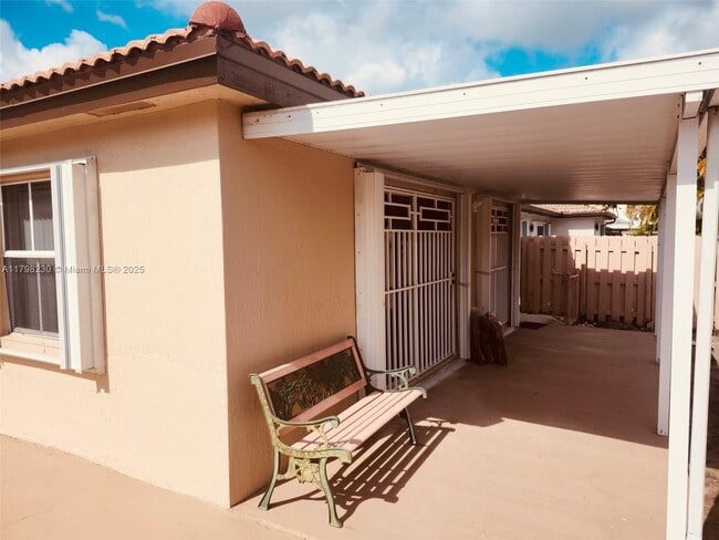Foto del edificio - 13003 NW 8th Terrace