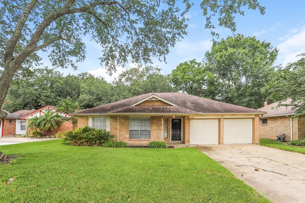 Primary Photo - 2922 Laurelridge Dr