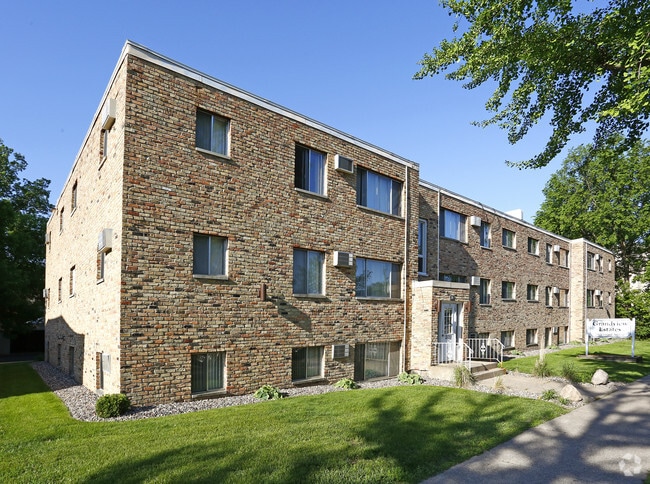 Grandview Estates - Grandview Estates Apartments