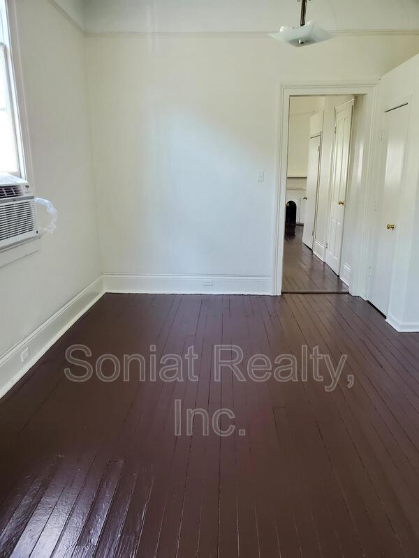 Building Photo - 527 S Scott St