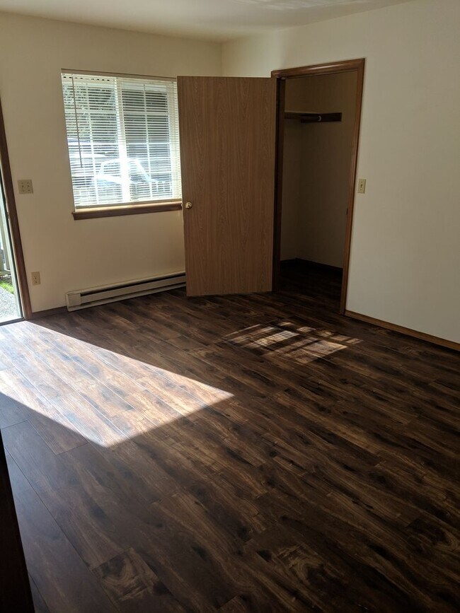 Foto del edificio - STUDIO WITH BONUS STORAGE