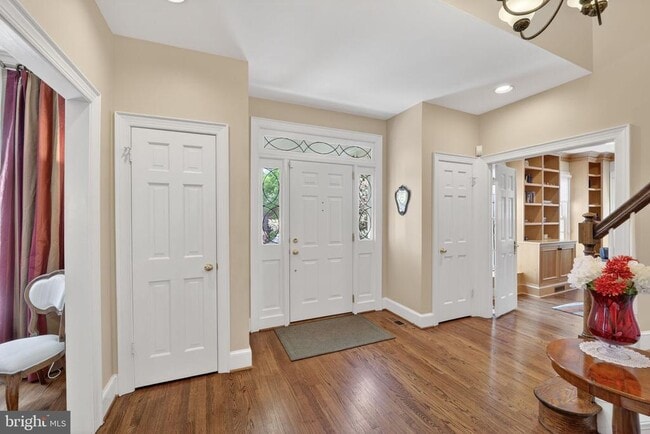 Building Photo - 5115 Cape Cod Ct