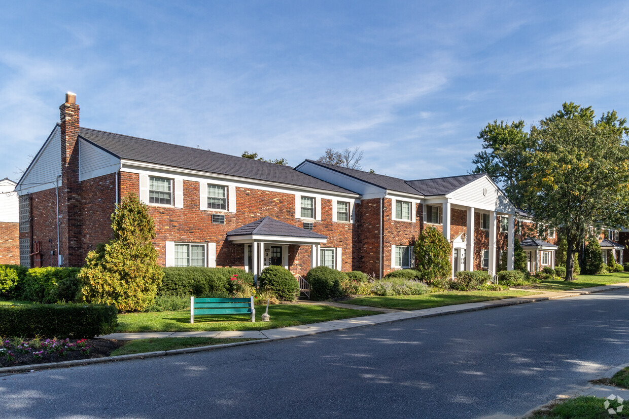 Hunters Glen - Apartments in Delran, NJ | Apartments.com