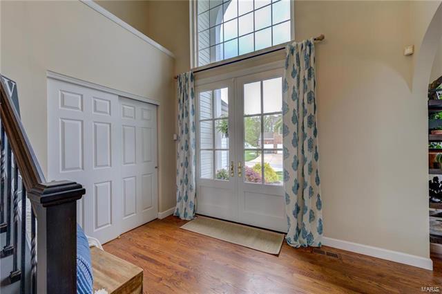 Building Photo - 3 Green Briar Hills Ct