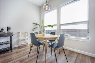 Building Photo - 9907 Prairie Silo Ln