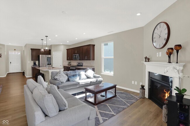 Foto del edificio - 16997 Adler Ln