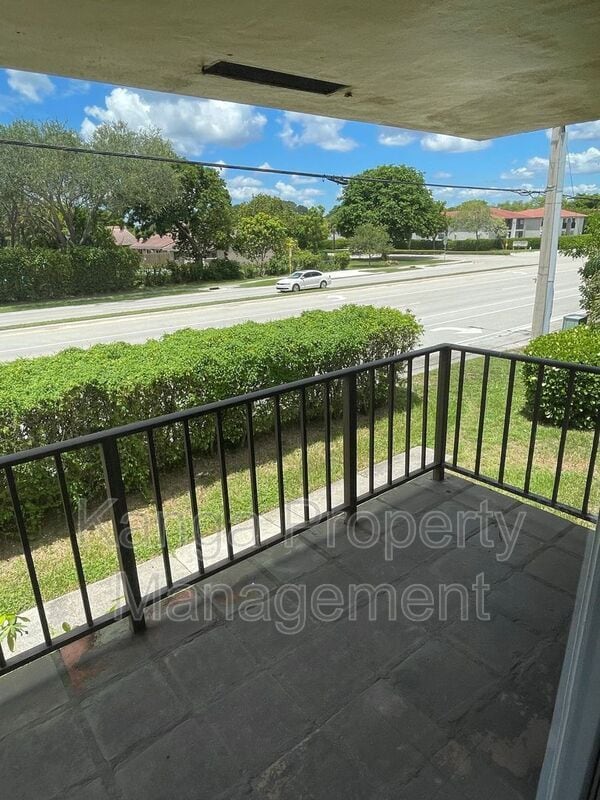 Building Photo - 11605 NW 29th Ct