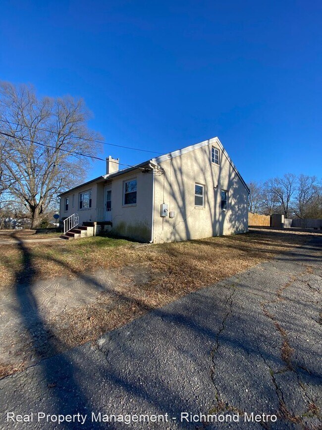Building Photo - 3 br, 1 bath House - 2700 Boston Street