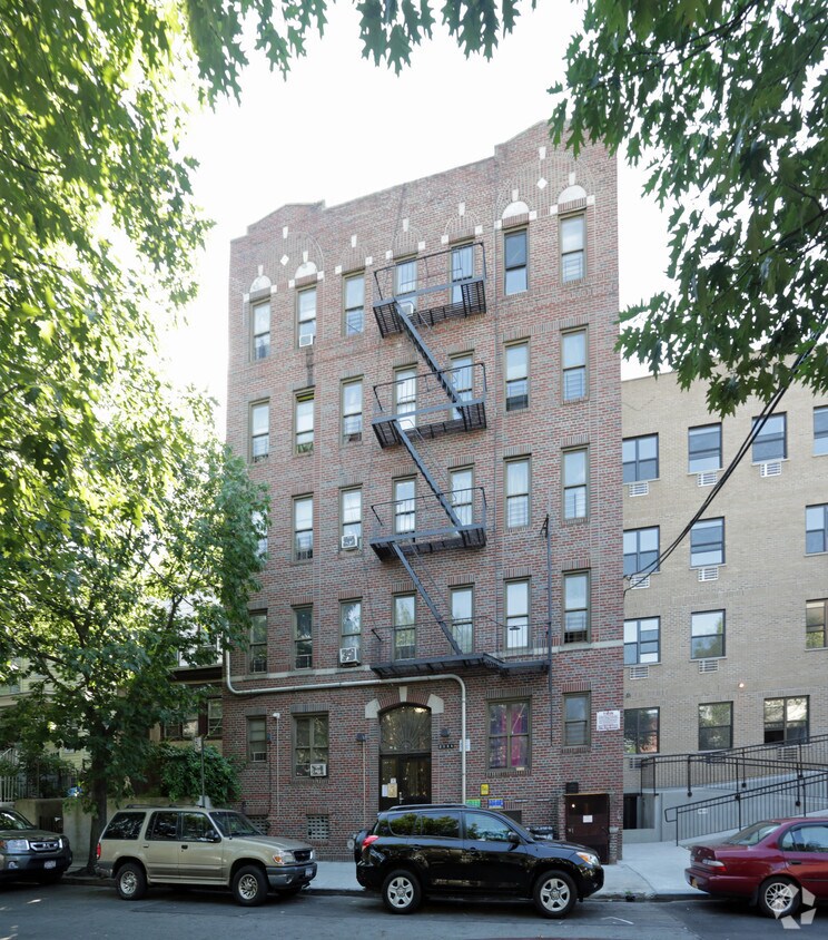 Foto principal - 2136 Mapes Ave