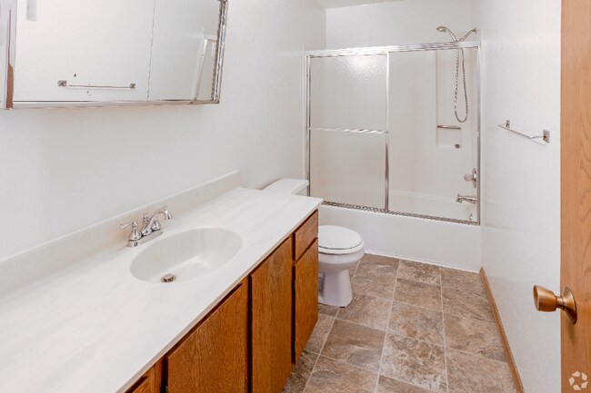 Building Photo - 2517 Goettens Way