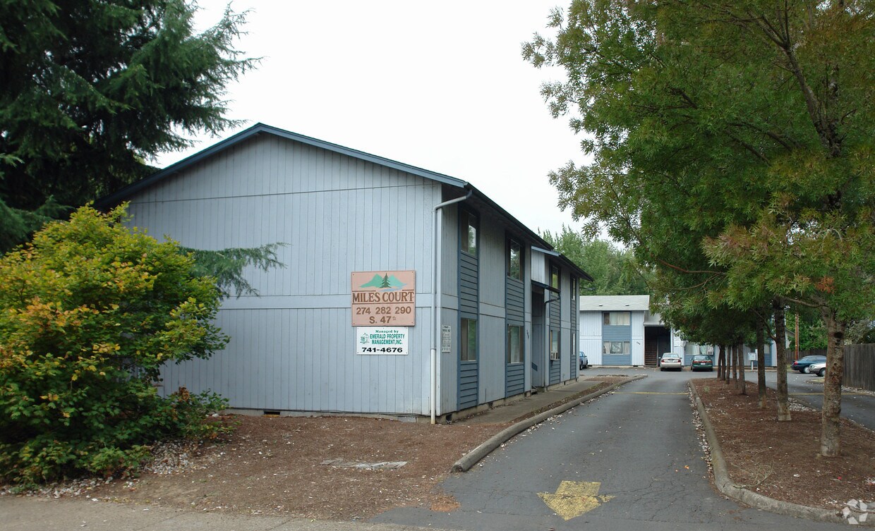 Primary Photo - Miles Court Apartments