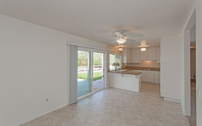 Building Photo - Great Single Story Home in La Costa!!