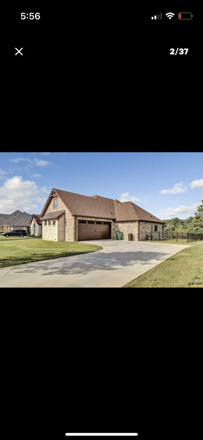 Building Photo - 10912 Deer Creek Dr