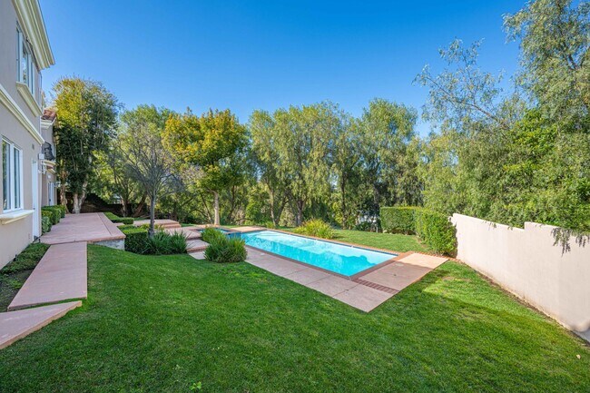 Foto del edificio - Elegant Dream Escape - Hills of Studio City