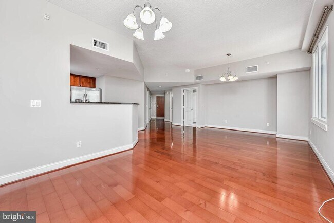 Foto del edificio - 1020 N Highland St