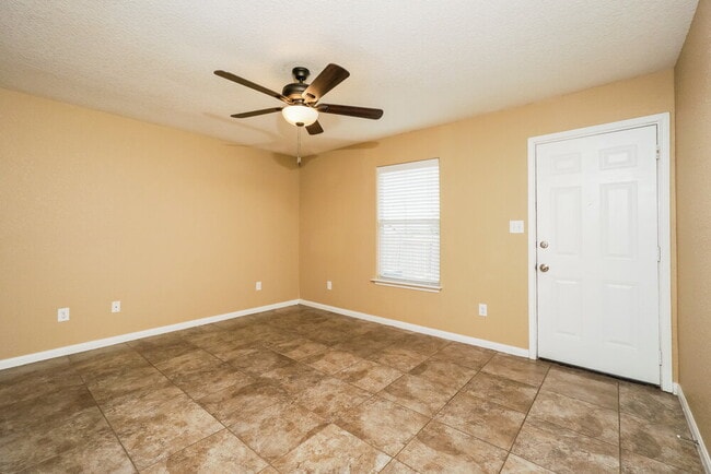 Building Photo - 11475 Coral Canyon