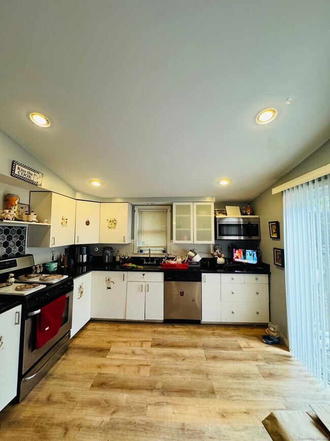 Building Photo - 54 Lombard St