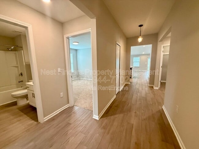 Building Photo - 3130 Little Kern Ln