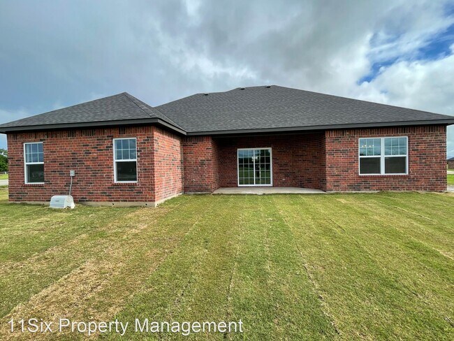 Building Photo - 3 br, 2 bath House - 12 Fawn Rd