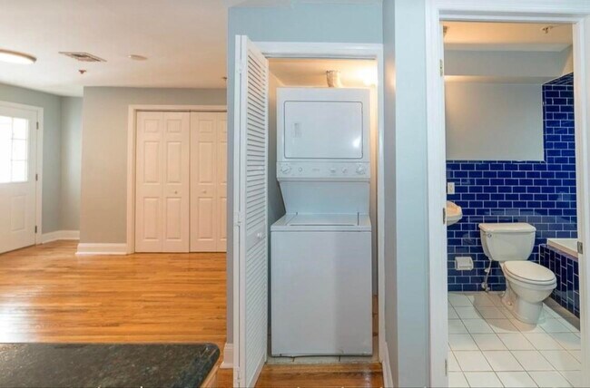 Foto del edificio - 51 Cooper Pl