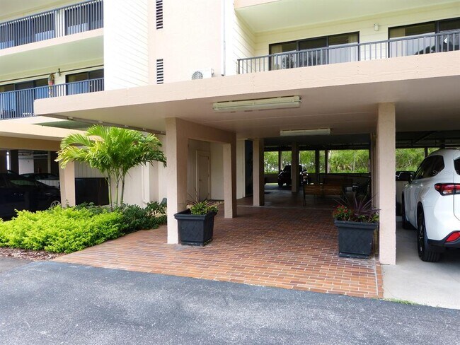 Building Photo - 2700 Bayshore Blvd